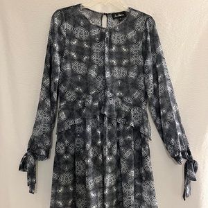 Sam Edelman Sheer Gray/White Patterned Mini-Dress Size 8